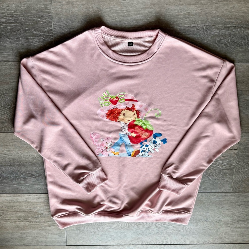 Vintage Inspired Strawberry Shortcake Graphic Pink Crewneck Sweatshirt Size XL